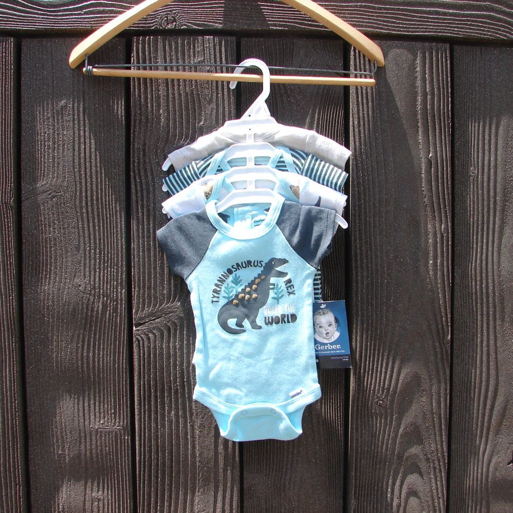 Newborn Gift NWT Gerber Bundle of 4 Dinosaur Print Onsies